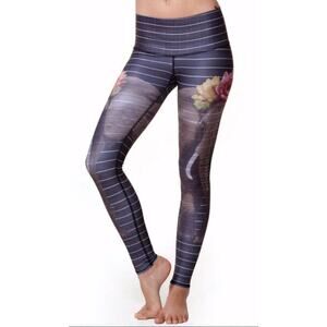 TEEKI Love the Elephant Leggings Size L